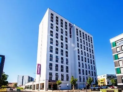 Express - - Centre فندق 3*