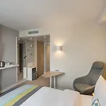 Express - - Centre