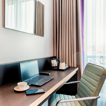 Express - - Centre Hotel