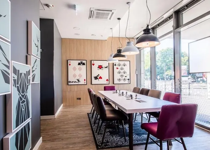 Express - - Centre Kolín nad Rýnem