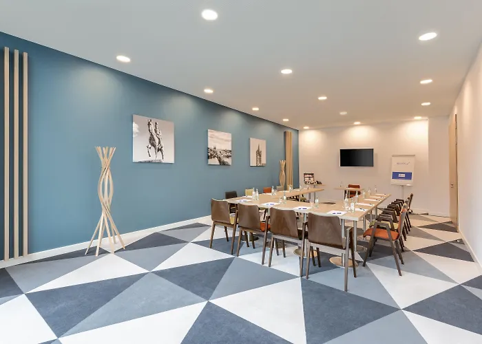 Express - - Centre 3*