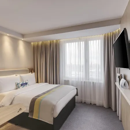 Express - - Centre 3* Kolonia